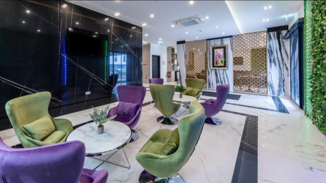 Hotel Business Bay Das Ehemalige Staycation Hotel Sindelfingen Zewnętrze zdjęcie
