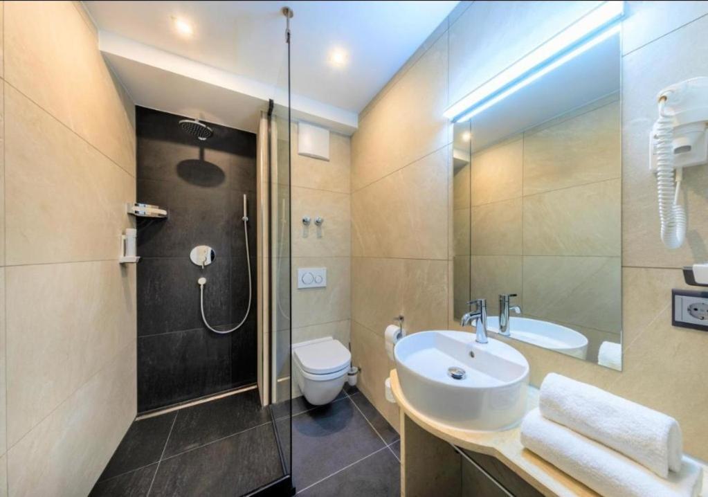 Hotel Business Bay Das Ehemalige Staycation Hotel Sindelfingen Zewnętrze zdjęcie